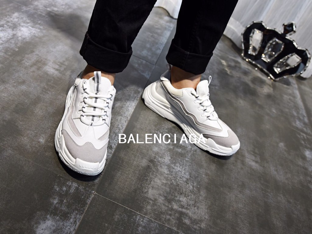 BLG  sneaker
